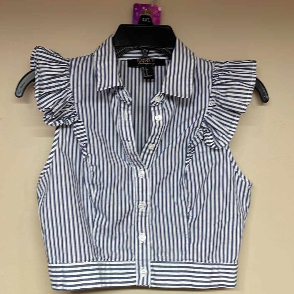 Forever 21 contemporary 100% cotton Striped Crop top with full button front